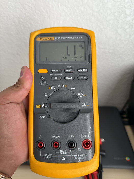 FLUKE 87V TRUE RMS MULTIMETER W /LEADS - FREE SHIPPING (TESTED)