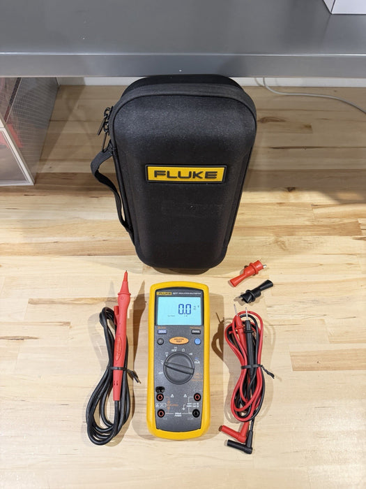 FLUKE 1577 INSULATION MULTIMETER W/ LEADS & CASE (TESTED) SHIPS FAST NEW SEALED