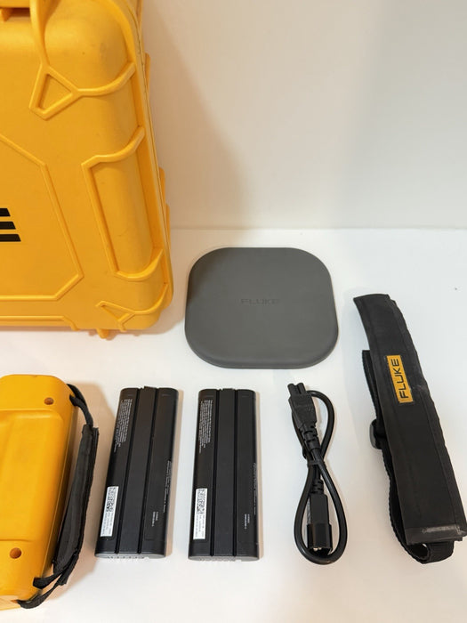 FLUKE II910 ACOUSTIC IMAGER WITH ACCESSORIES TESTED
