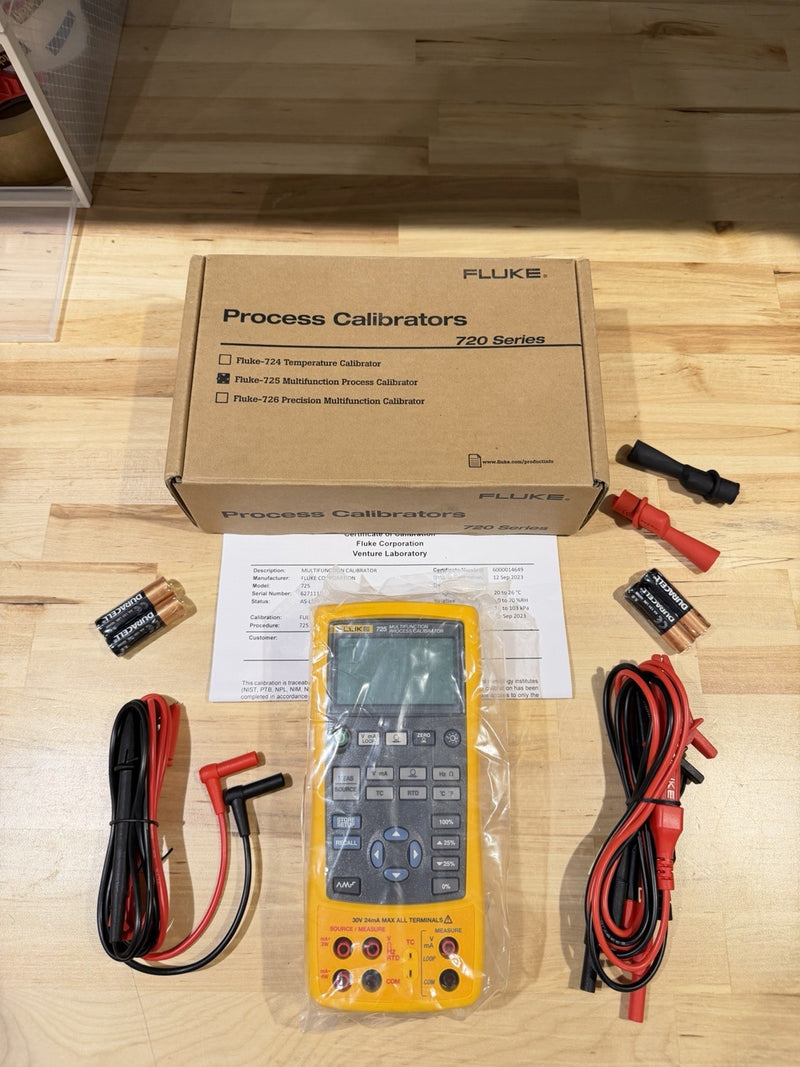 FLUKE 725 MULTIFUNCTION PROCESS CALIBRATOR