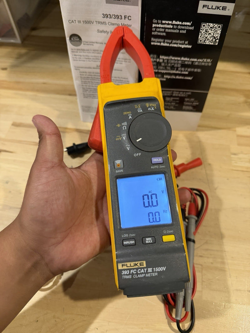 FLUKE 393 FC CAT III 1500V TRMS CLAMP METER W/LEADS TESTED
