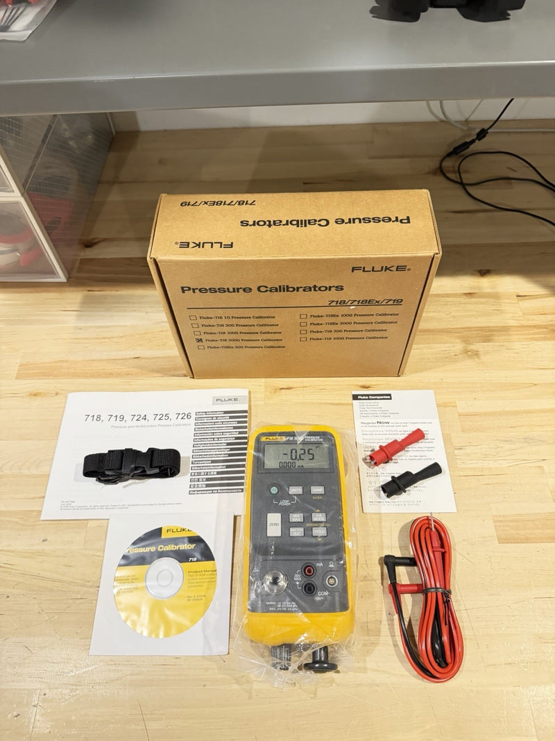 FLUKE 718 300G PRESSURE CALIBRATOR (NEW FACTORY SEALED) FREE SHIPPING