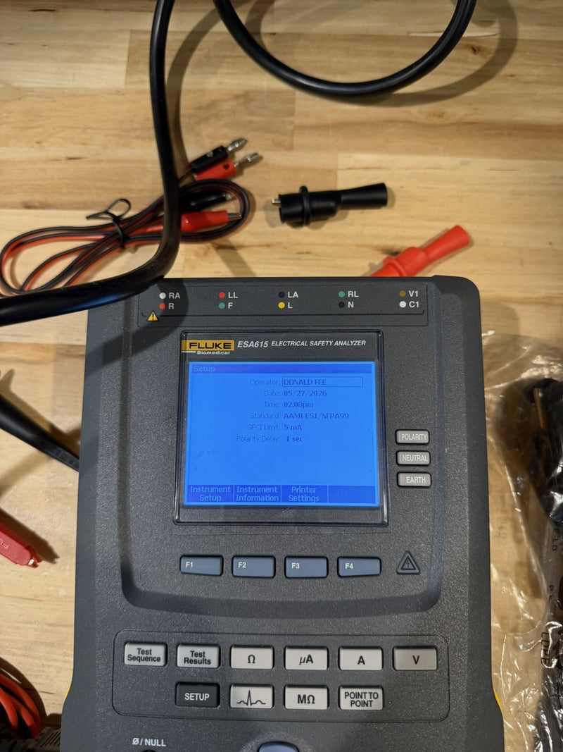 FLUKE ESA615 115V ELECTRICAL SAFETY ANALYZER TESTER WITH LEADS & CHARGER TESTED