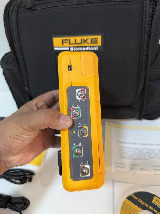 FLUKE PROSIM 4 VITAL SIGNS SIMULATOR WITH BAG & CERTIFICATE TESTED