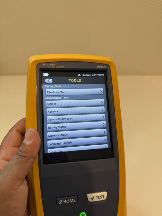 FLUKE NETWORKS VERSIV MAINFRAME FOR DSX-5000/DSX-8000DISPLAY DEFECT