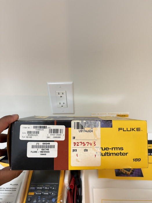 FLUKE 189 TRUE RMS MULTIMETER NEW