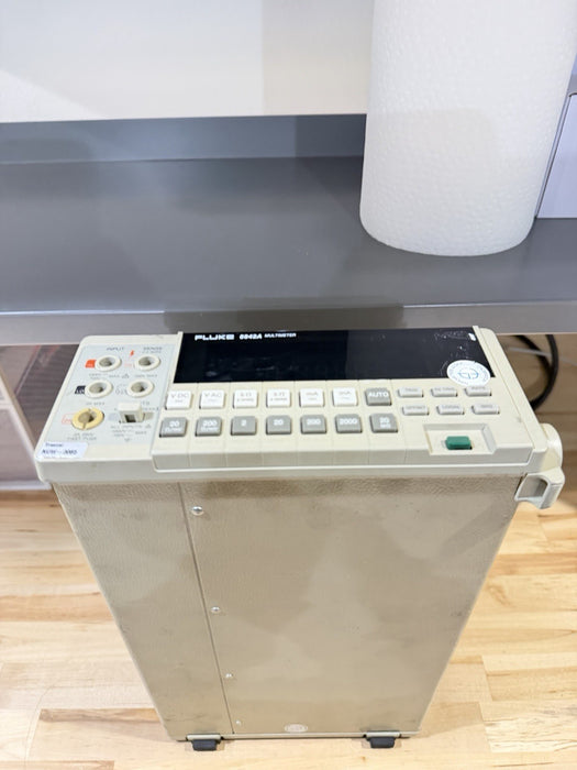 FLUKE 8842A MULTIMETER (PARTS ONLY) FOR PARTS