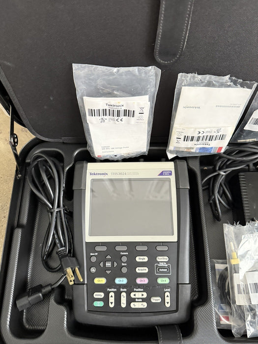 TEKTRONIX THS3024 FOUR CHANNEL OSCILLOSCOPE 200MHZ 5GS/S