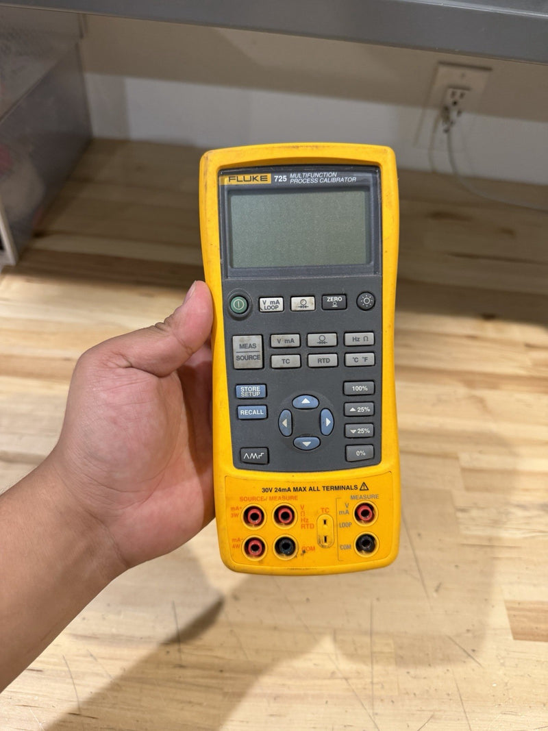 FLUKE 725 MULTIFUNCTION PROCESS CALIBRATOR (PARTS ONLY) FOR PARTS