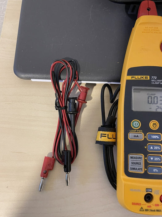 FLUKE 772 MILLIAMP PROCESS CLAMP METER WITH LEADS & BAG