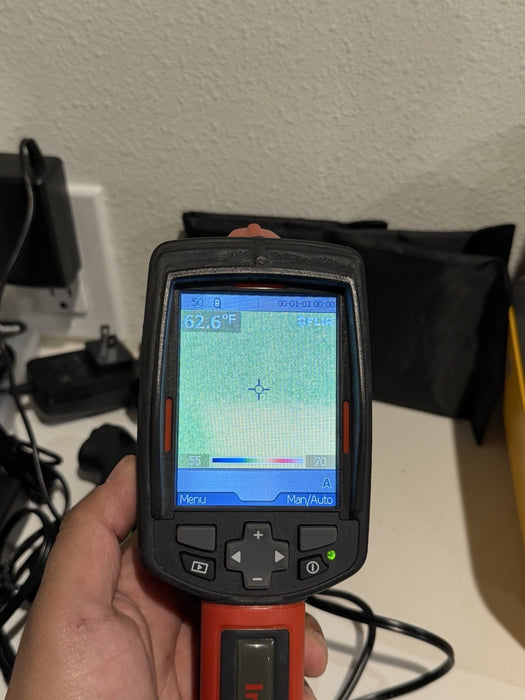 FLIR SYSTEMS INFRACAM W/ CHARGER & CASE (TESTED) FREE SHIPPING
