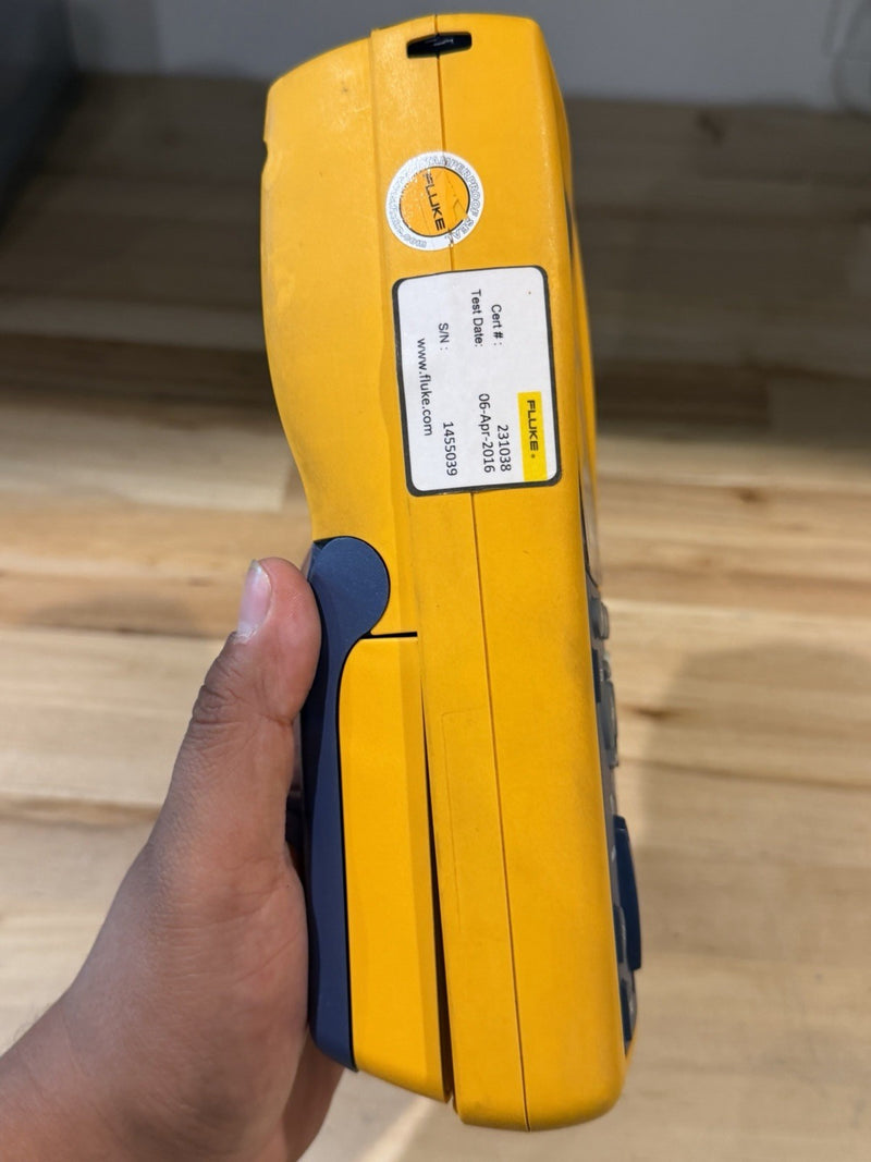 FLUKE NETWORKS DTX-CLT MAINFRAME & W/ CHARGER (TESTED)