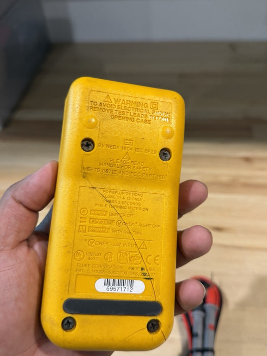 FLUKE 7-300 ELECTRICAL TESTER W/ LEADS & CLIPS- FREE SHIPPING