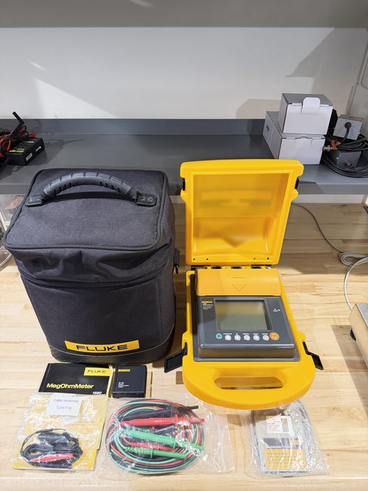FLUKE 1550 MEGOHMMETER HIGH VOLTAGE INSULATION TESTER (NEW) SHIPS FAST