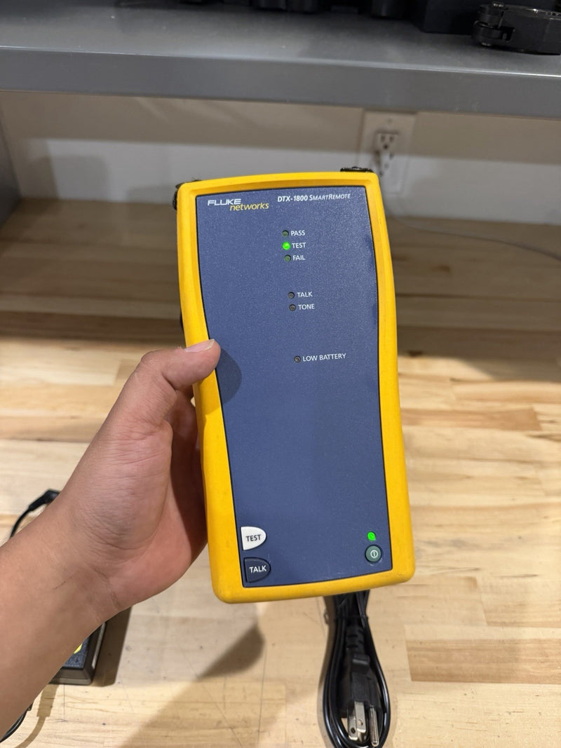 FLUKE NETWORKS DTX-1800 REMOTE W/ CHARGER (TESTED) FRE SHIPPING