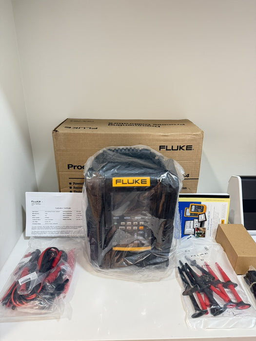 FLUKE 754 DOCUMENTING PROCESS CALIBRATOR/ MFG-2024 CALIBRATED 2024