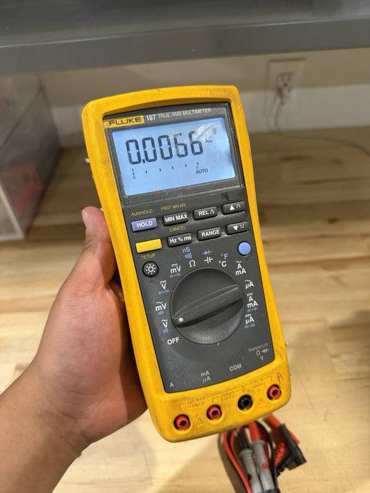 FLUKE 187 TRUE RMS MULTIMETER WITH LEADS & CLIPS