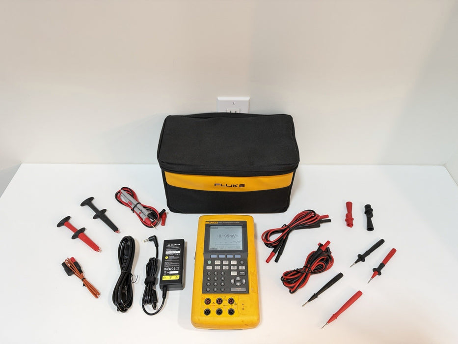 FLUKE 743B DOCUMENTING PROCESS CALIBRATOR W/ LEADS & ACCESSORIES (FREE SHIPPING)