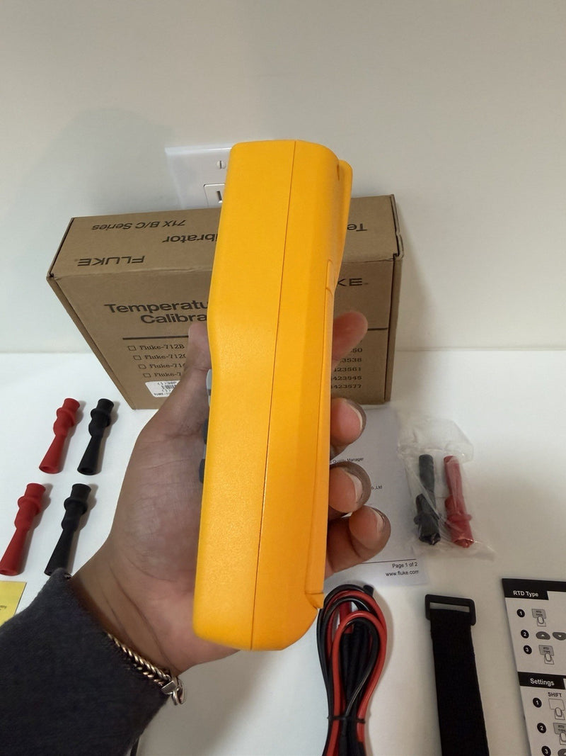 FLUKE 712B RTD CALIBRATOR MFD 2025 CALIBRATED 2025