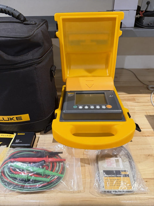 FLUKE 1550 MEGOHMMETER HIGH VOLTAGE INSULATION TESTER (NEW) SHIPS FAST