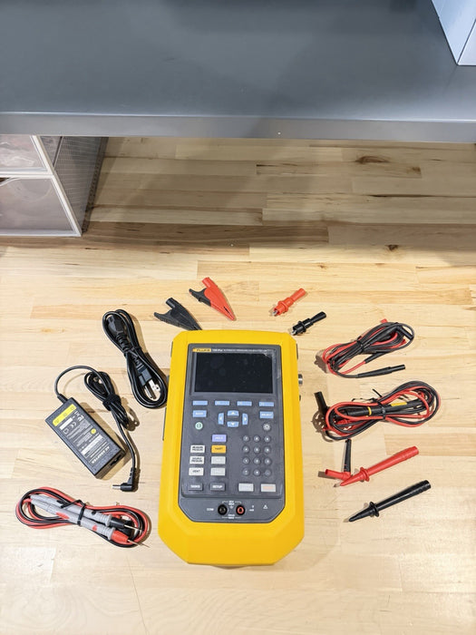 FLUKE 729PRO AUTOMATIC PRESSURE CALIBRATOR W/ ACCESSORIES (TESTED) SHIPS FREE