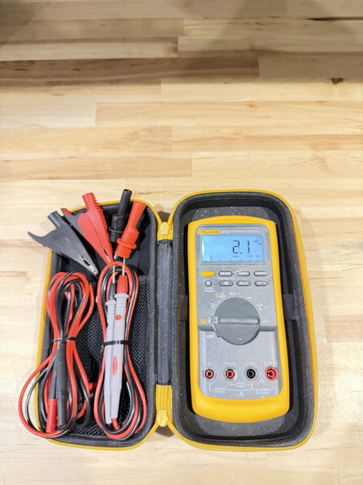 FLUKE 87V TRUE RMS MULTIMETER W/ LEADS (TESTED) SHIPS FAST BAG