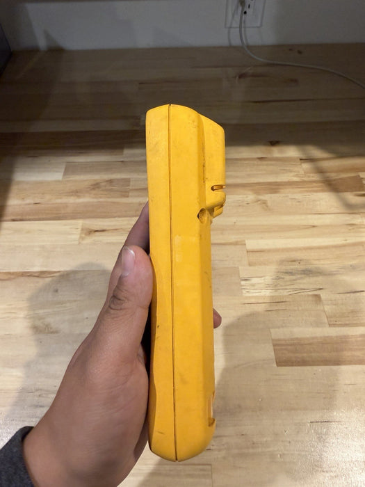 FLUKE 179 TRUE RMS MULTIMETER (PARTS ONLY) FOR PARTS DOESN’T WORK - SHIPS FAST