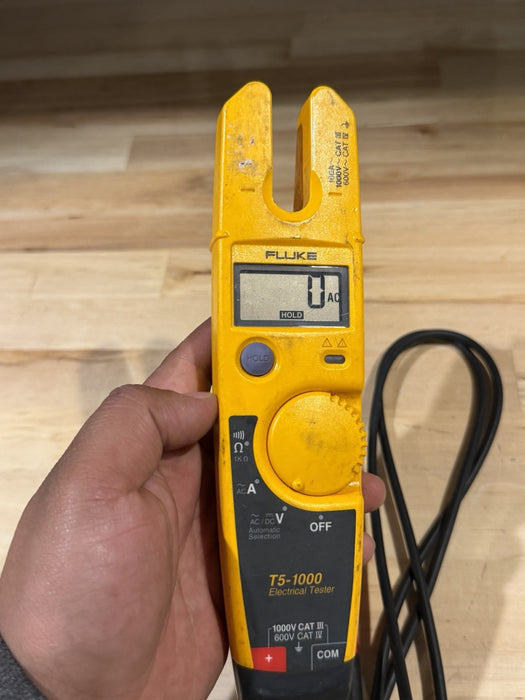FLUKE T5-1000 ELECTRICAL TESTER 1000V CAT III (TESTED) SHIPS FAST