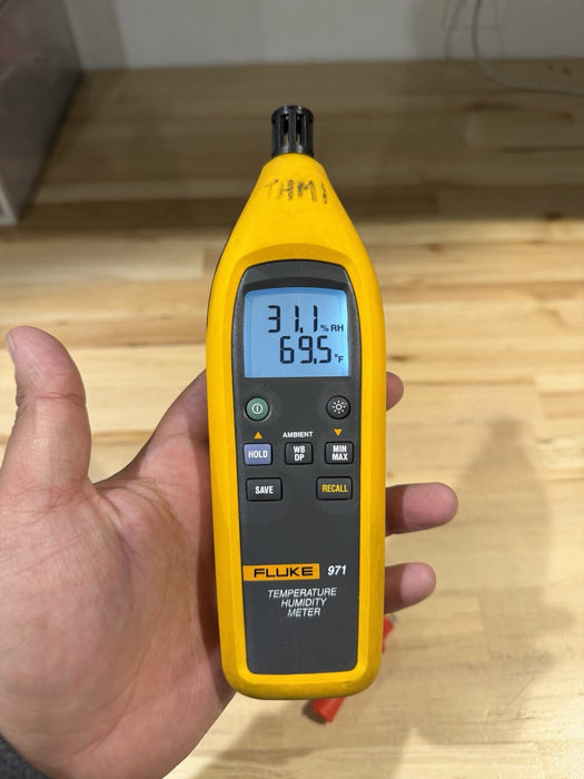 FLUKE 971 TEMPERATURE HUMIDITY METER W/ CLIPS (TESTED) SHIPS FAST
