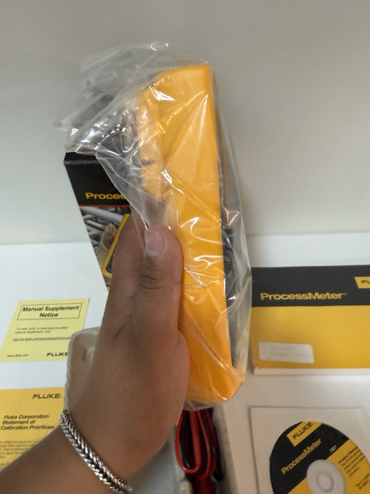 FLUKE 787 PROCESSMETER (NEW FACTORY SEALED) SHIPS FAST - FREE SHIPPING (RARE)
