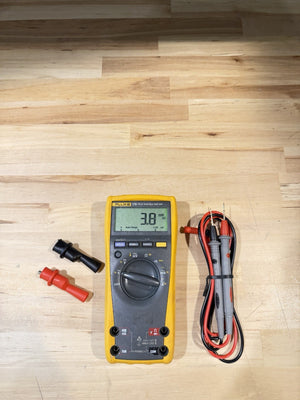 FLUKE 179 MULTIMETER WITH LEADS & CLIPS