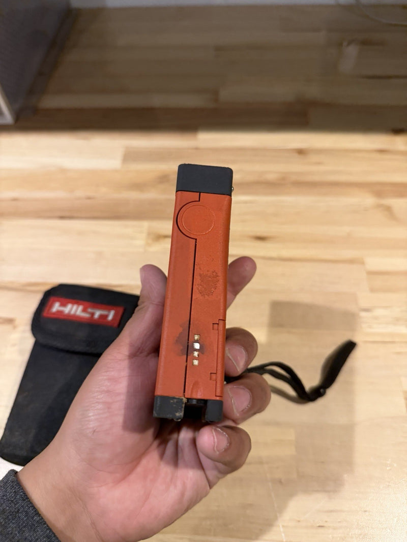 HILTI PD 30 LASER DISTANCE METER WITH CASE TESTED