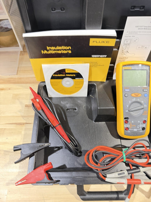 FLUKE 1577 INSULATION MULTIMETER W/ LEADS & CASE (TESTED) SHIPS FAST NEW SEALED