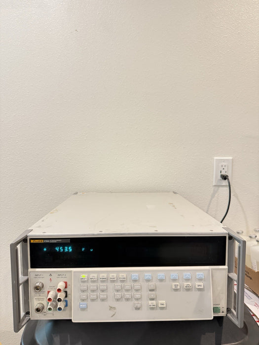 FLUKE 5790A MEASUREMENT STANDARD WITH WIDEBAND OPTION TESTED