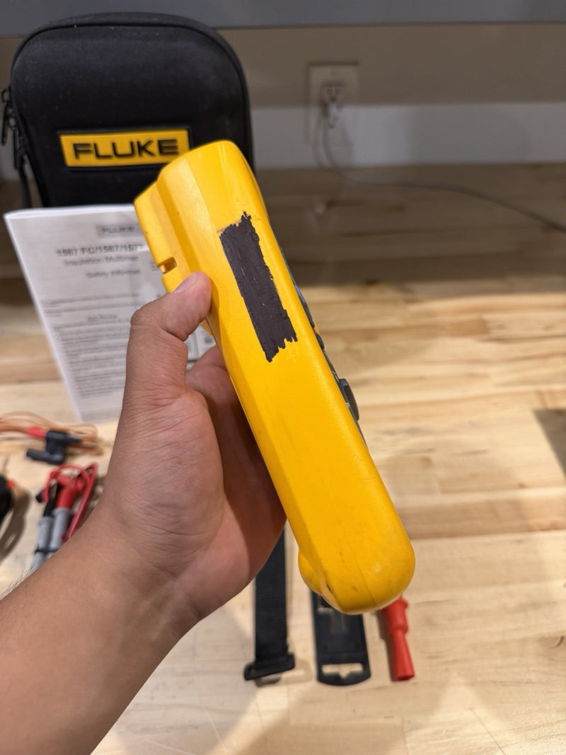 FLUKE 1587 FC 2 IN 1 HANDHELD DIGITAL INSULATION MULTIMETER W/ ACCESSORIES