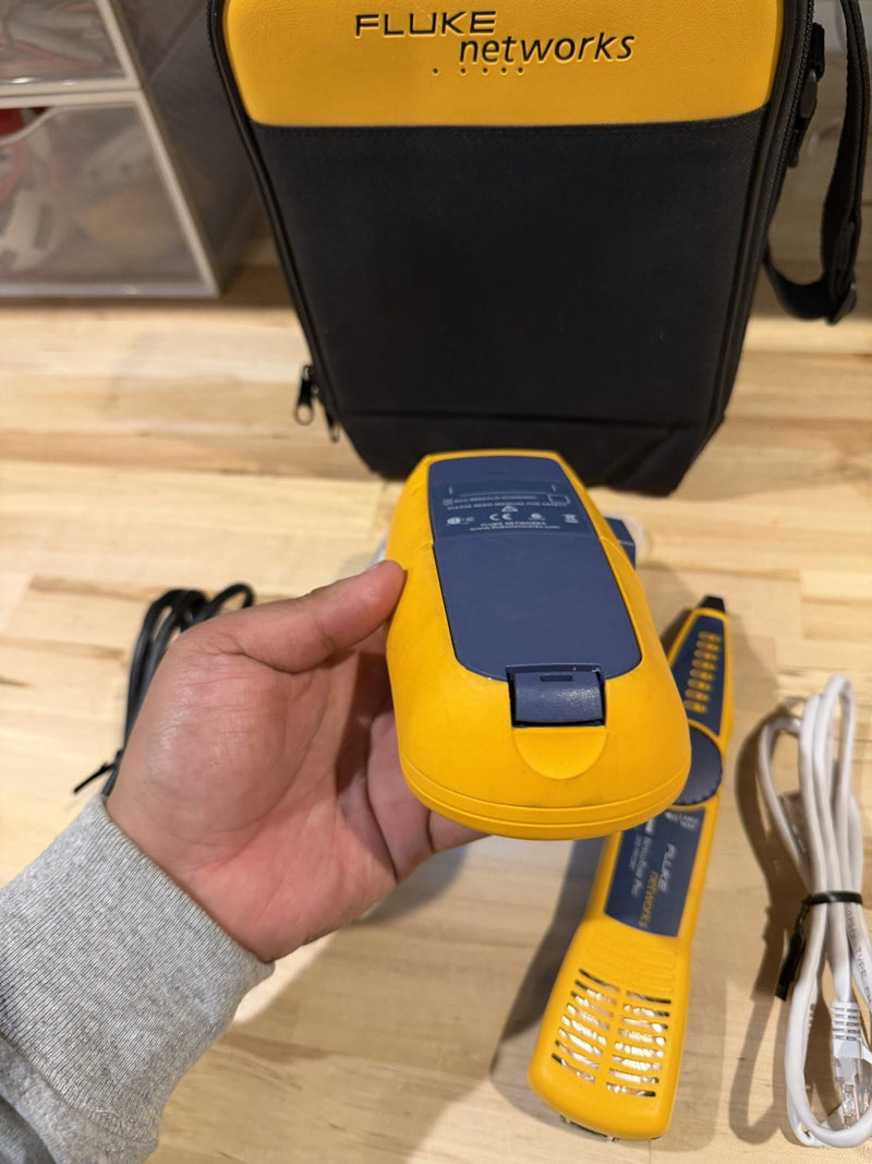 FLUKE NETWORKS LRAT-1000 LINKRUNNER AT-1000 AUTO TESTER W INTELLITONE PROBE 200