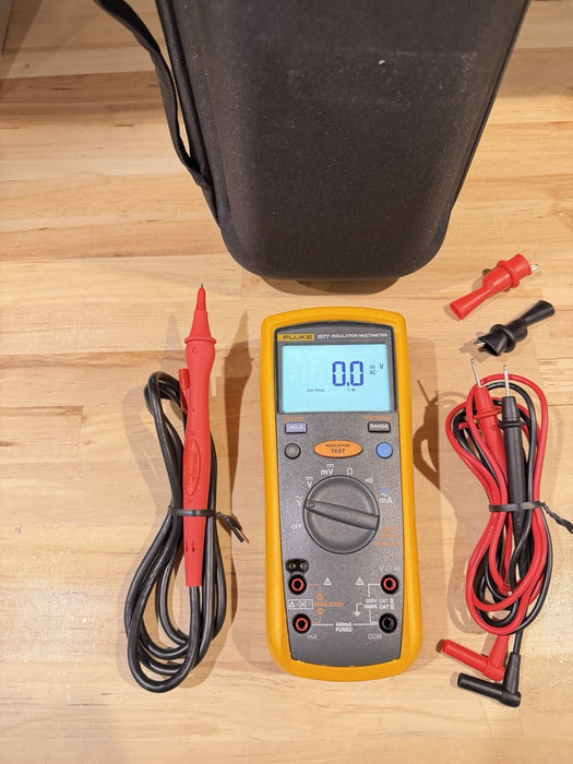 FLUKE 1577 INSULATION MULTIMETER W/ LEADS & CASE (TESTED) SHIPS FAST NEW SEALED