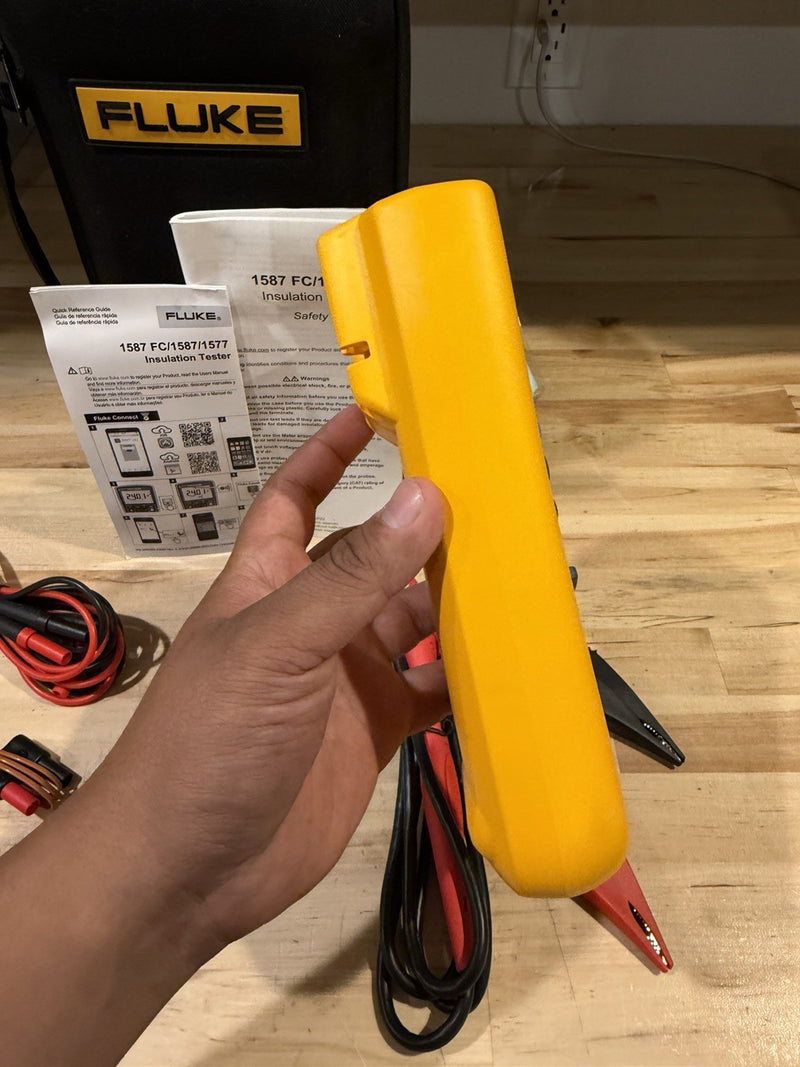 FLUKE 1587 FC 2 IN 1 HANDHELD DIGITAL INSULATION MULTIMETER