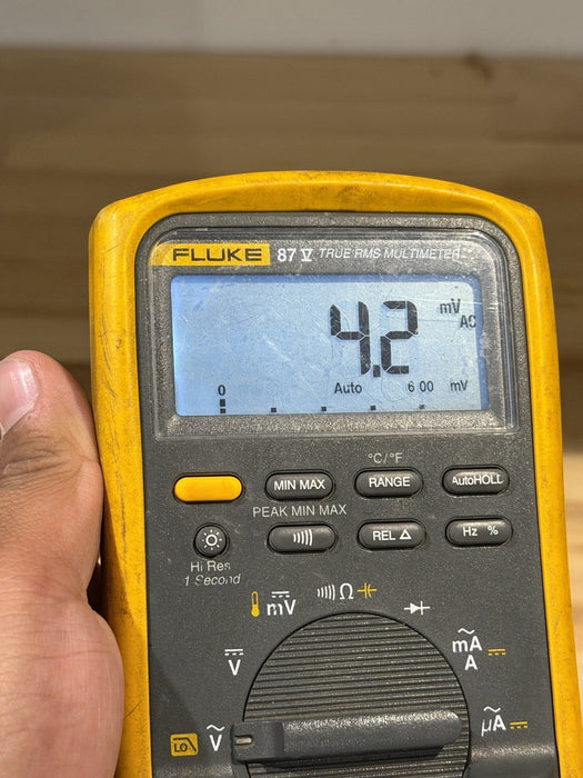 FLUKE 87V TRUE RMS MULTIMETER W/ LEADS (TESTED) SHIPS FAST