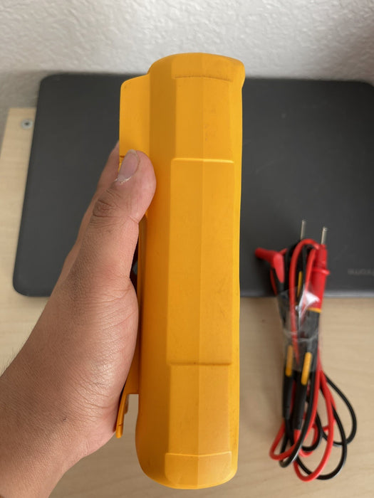 FLUKE 87V-MAX INDUSTRIAL TRUE RMS MULITMETER FLUKE WITH BAG & LEADS