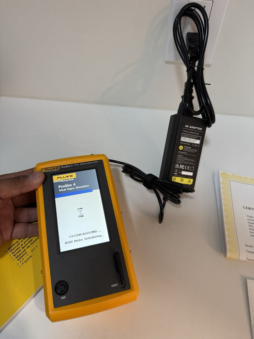 FLUKE PROSIM 4 VITAL SIGNS SIMULATOR WITH BAG & CERTIFICATE TESTED