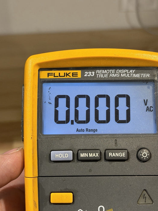 FLUKE 233 REMOTE DISPLAY AUTOMOTIVE DIGITAL  MULTIMETER (FREE SHIPPING)