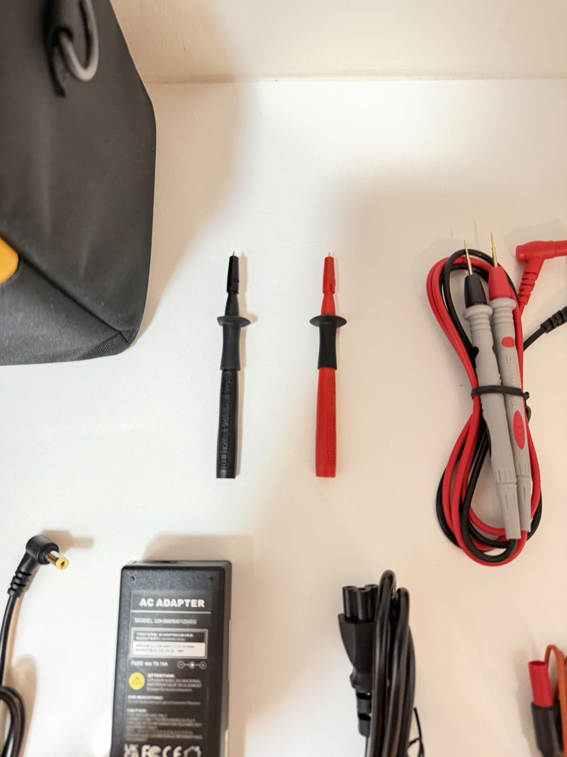 FLUKE 753 DOCUMENTING PROCESS CALIBRATOR WITH ACCESSORIES TESTED