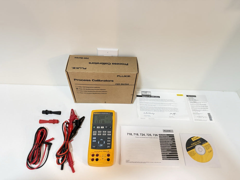 FLUKE 725 MULTIFUNCTION PROCESS CALIBRATOR WITH ACCESSORIES TESTED