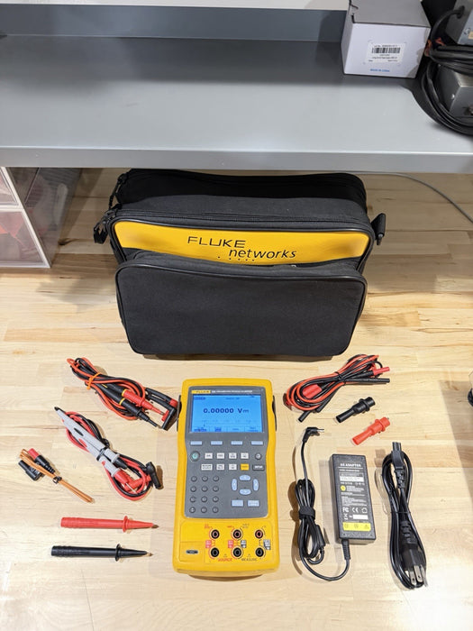 FLUKE 754 DOCUMENTING PROCESS CALIBRATOR WITH ACCESSORIES TESTED