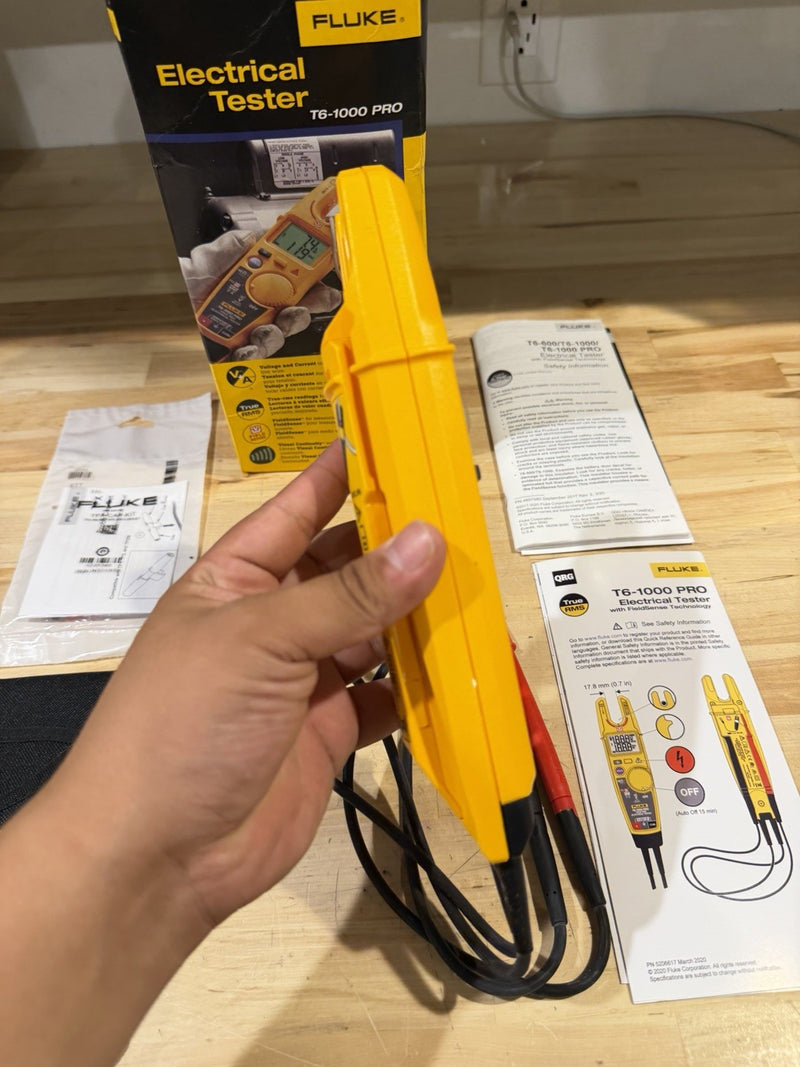 FLUKE T6-1000 PRO ELECTRICAL TESTER FIELDSENSE 1000V AC/DC SHIPS FAST