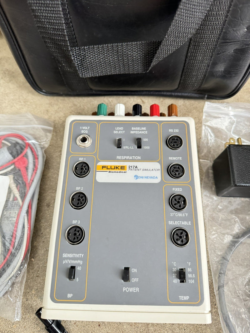 FLUKS 217A PATIENT SIMULATOR WITH ACCESSORIES & BAG