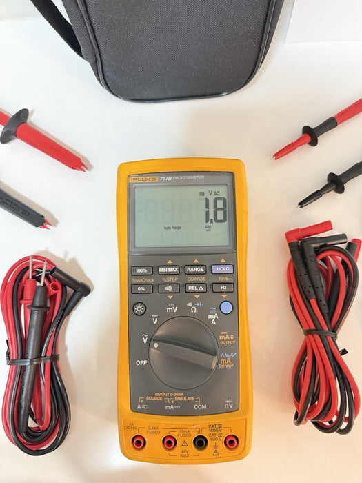 FLUKE 787B PROCESSMETER WITH ACCESSORIES & BAG TESTED