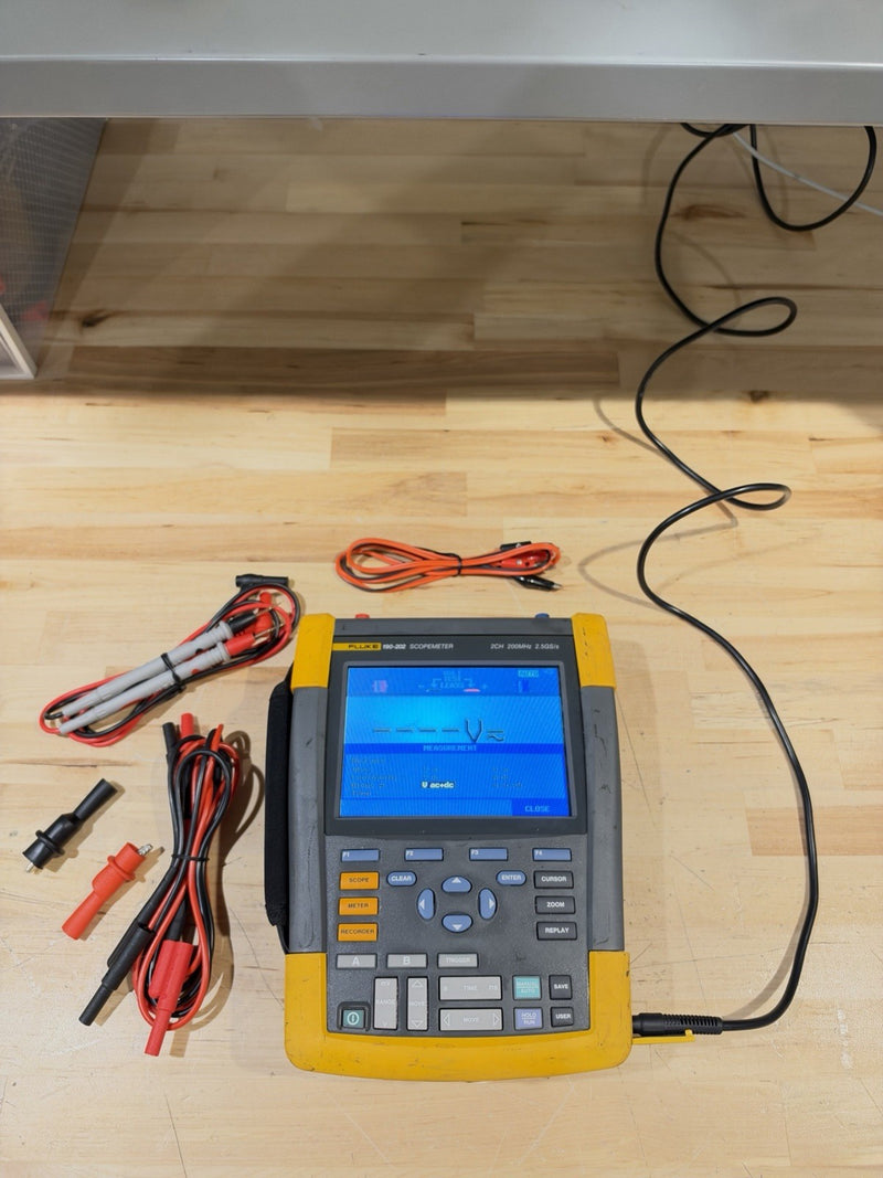 FLUKE 190-202 SCOPEMETER 2.5GS/S 2CHANNEL 200MHZ OSCILLOSCOPE (TESTED)SHIPS FREE