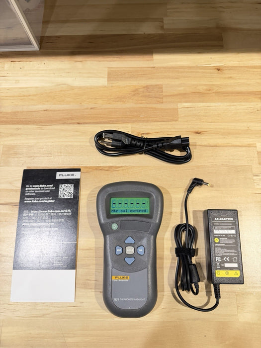 FLUKE HART SCIENTIFIC 1521 THERMOMETER READOUT W/ CHARGER/TESTED -MISSING COVER